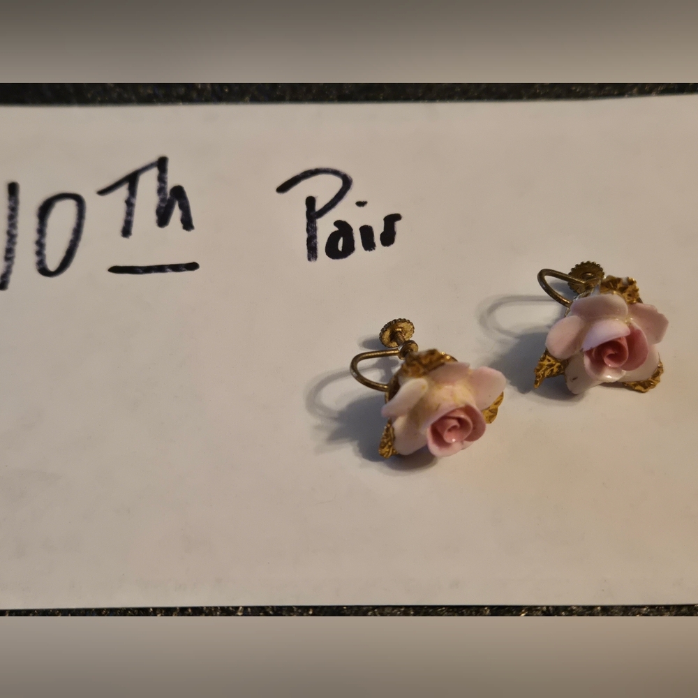 Lot Of 10 Vintage Porcelain Flower Clip-on / Screw-back Earrings (England) - Picture 8 of 9
